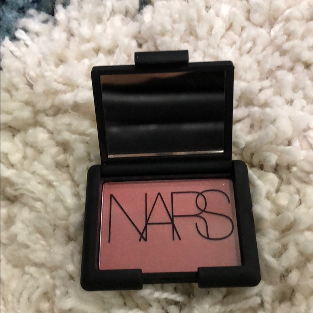NARS mini blush Goulue.